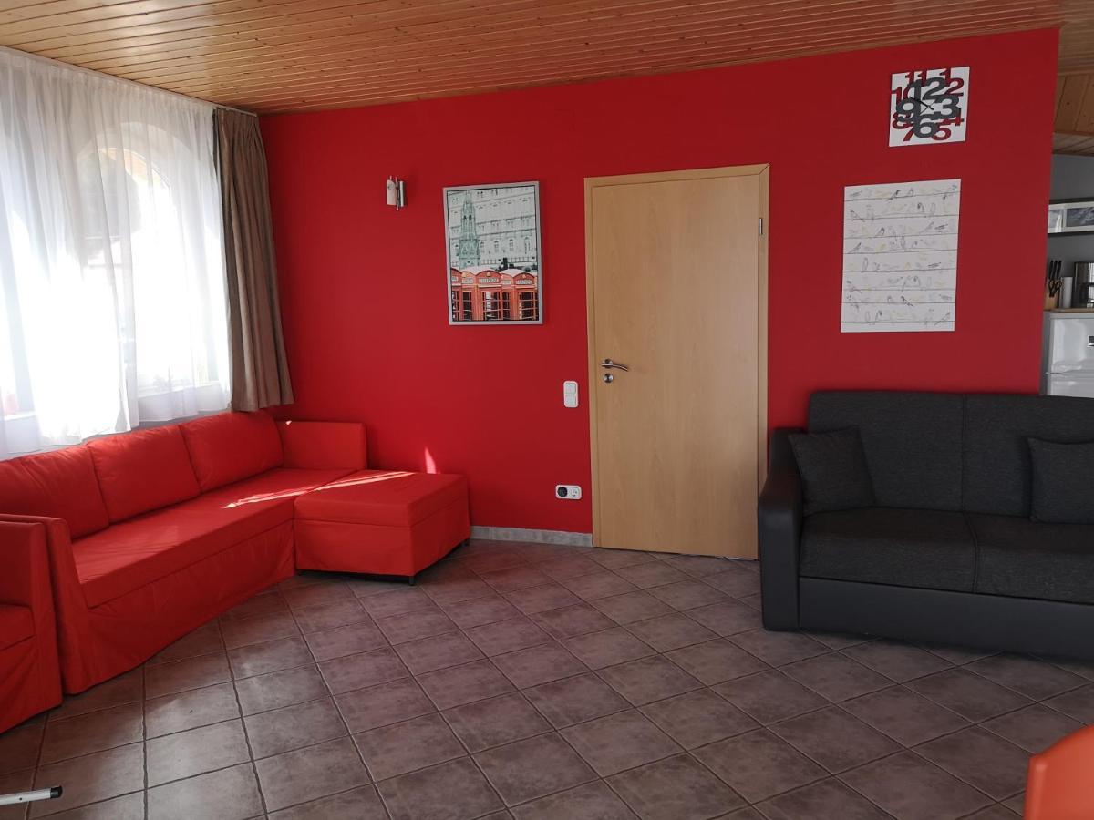 Szigeti Apartmanhaz Pecs Luaran gambar